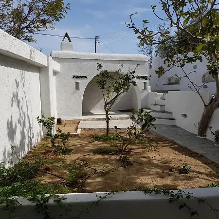 Asfendi Agios Sostis (Tinos)